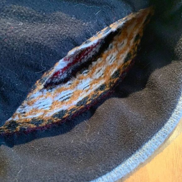 Merkley kids hat, wool, nordic Fair Isle style, EUC, beanie - Picture 3 of 9